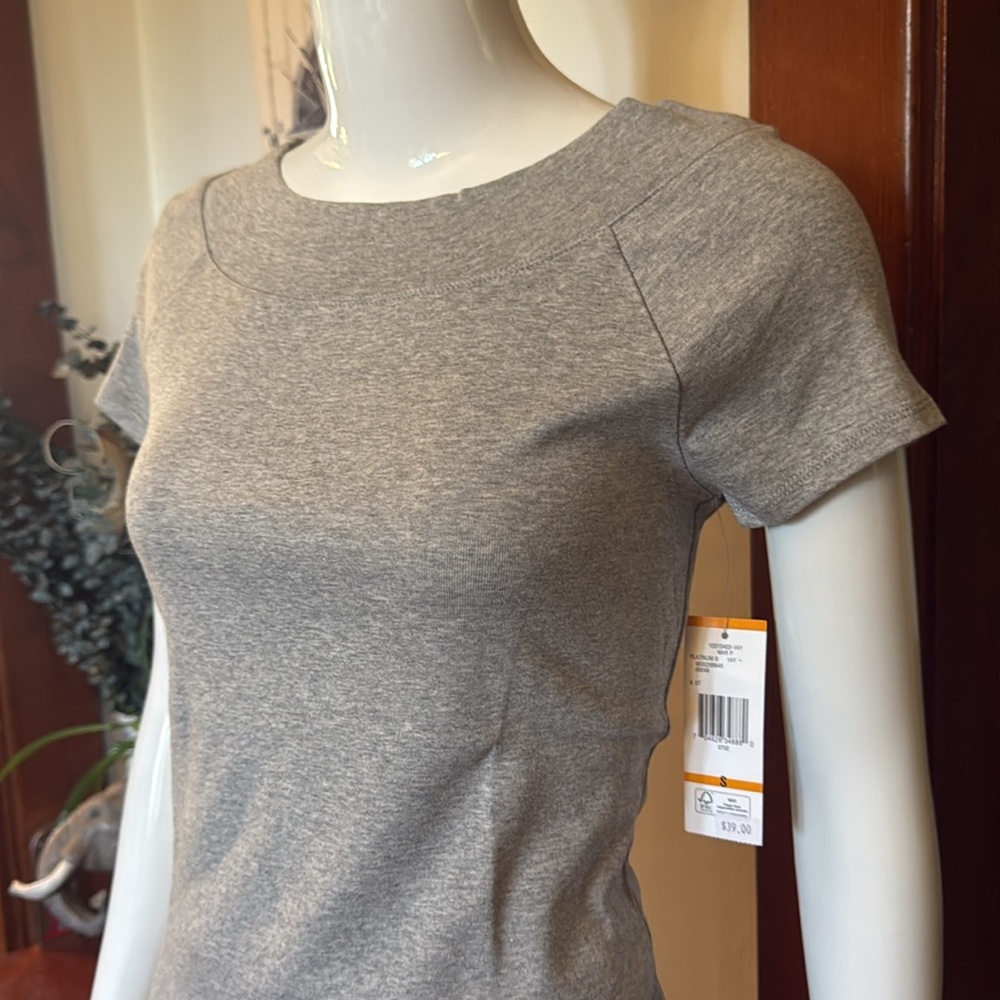 NWT jones Ny size small Gray Women's Top